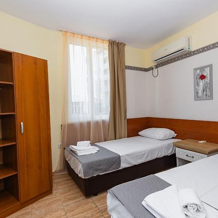 Favorit Aparthotel 써니비치 외부 사진