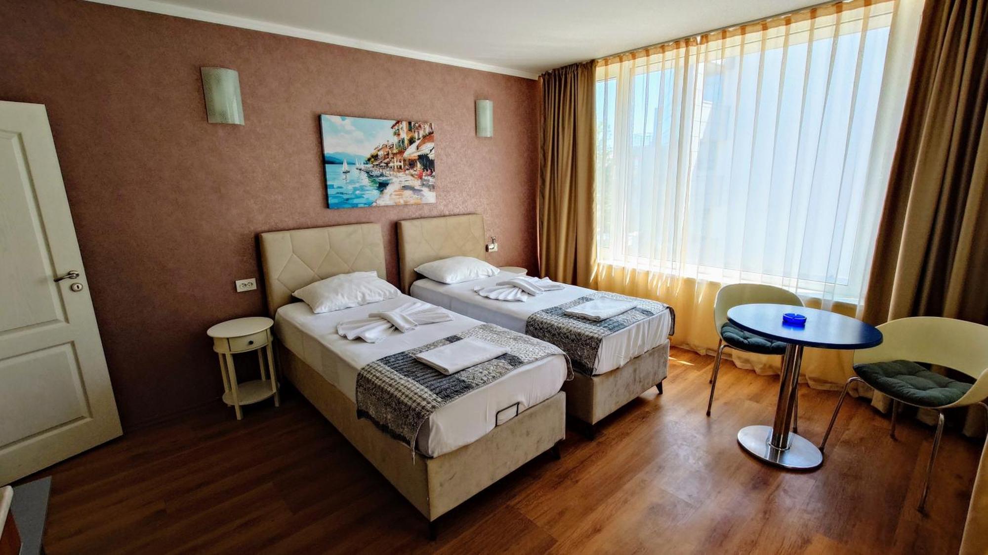Favorit Aparthotel 써니비치 외부 사진